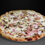 Pizza Carbonara, Nata fresca, mozzarella, bacon, champis